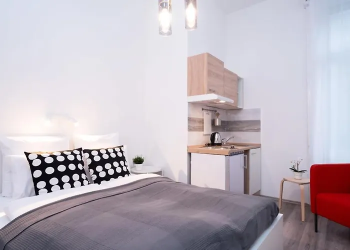 New Comfy At Convenient Location * Budapest