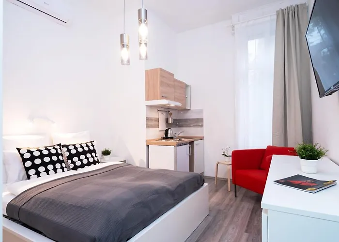 New Comfy At Convenient Location