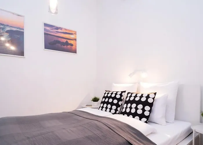 New Comfy At Convenient Location Βουδαπέστη