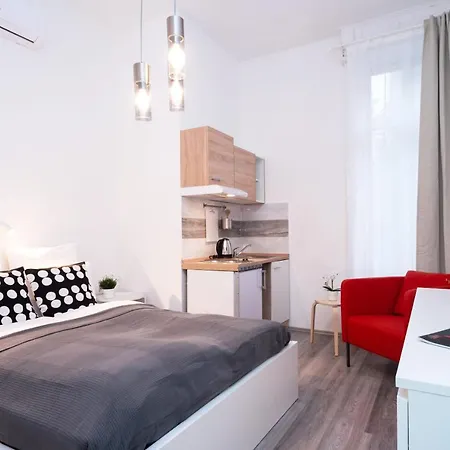 New Comfy At Convenient Location